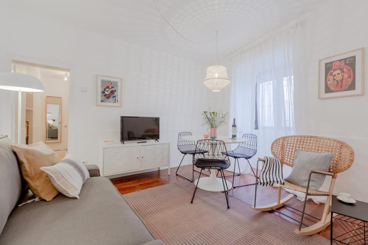 Typical Alfama Apartment, By Timecooler リスボン エクステリア 写真